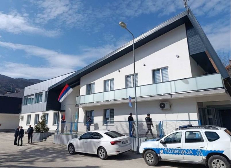 Tragedija u BiH: U automobilu pronađeno tijelo mladića (25)