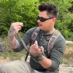 Influenser iz BiH uhvatio poskoka rukama: „Najopasnija zmija u Evropi“