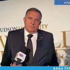 Dodik u Chicagu: “Srbi su činili zločine”