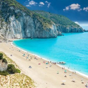 Grčka uvodi zabrane na 251 plaži