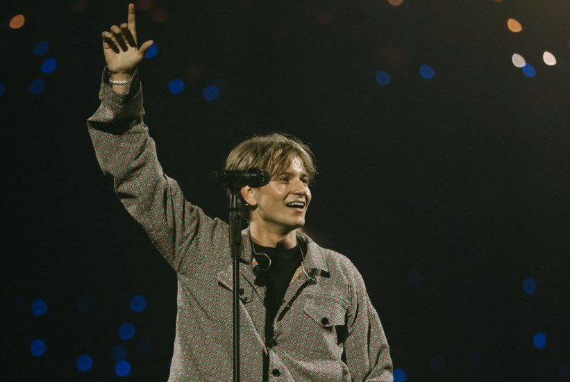 Jakov Jozinović kroz suze najavio koncert u Beogradskoj Areni