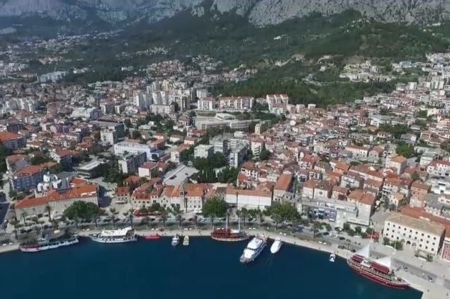 Nova pravila u omiljenom ljetovalištu građana BiH: Nema kupovine alkohola nakon 21 sat