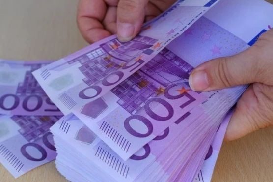 Novac stiže za tri horoskopska znaka: Pred njima je period velikih prilika