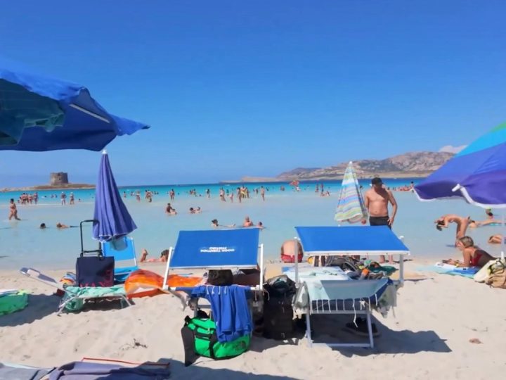 Zabranili suncobrane na popularnoj plaži: Turisti ostali u šoku zbog novih pravila