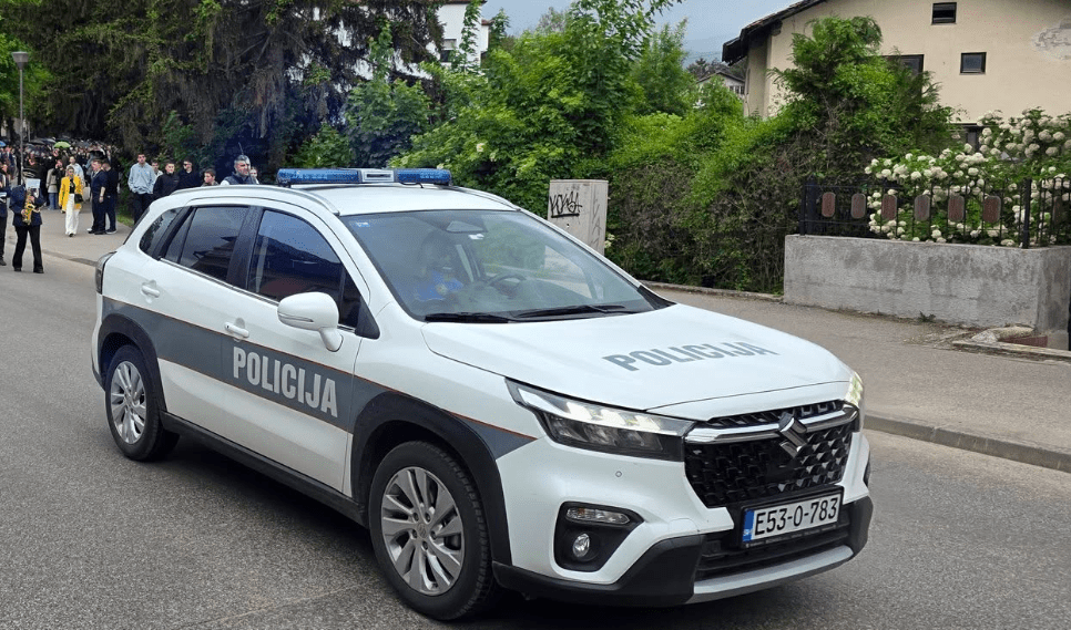 Usvojena SDA incijativa: Kazne za komentare na Facebooku do 500 KM