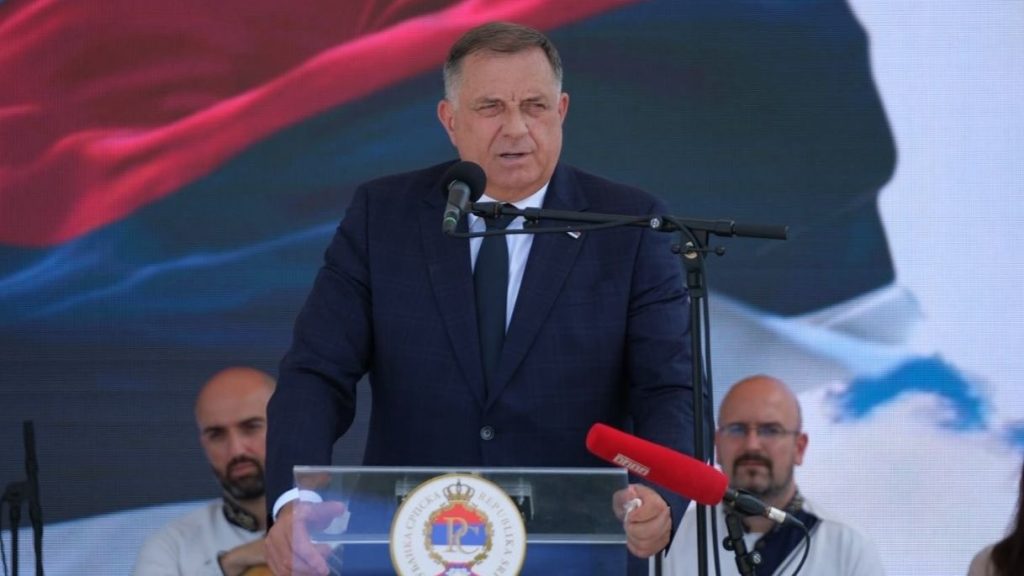 Dodik izazvao osude izjavama o Muslimanima: SDS napustio skup, čuli se zvižduci