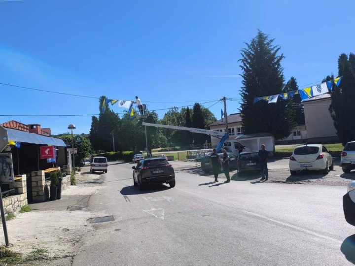 U Čapljini uklonjeno oko 150 zastava BiH: Građani ogorčeni potezom EP HZHB