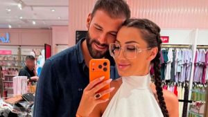 Prevario ženu i napravio dijete drugoj: Pjevač nakon skandala pokazao trudnu djevojku